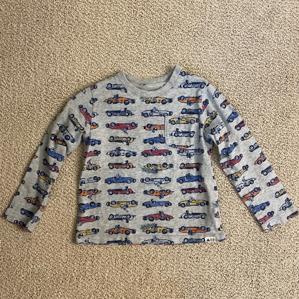 Baby Gap playtime favorites top in race car print size 4